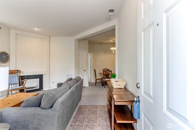 1002 9th Ave SE unit C201, Puyallup, WA 98372 - photo 4