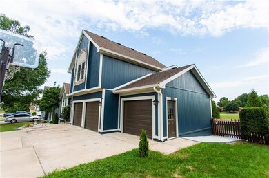 317 SW Seagull St, Lees Summit, MO 64082 - photo 2