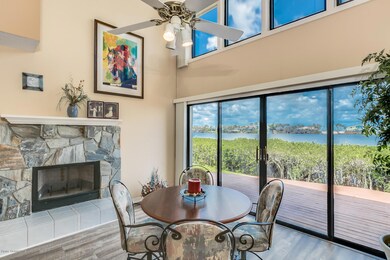 52_32Marina8946_mls