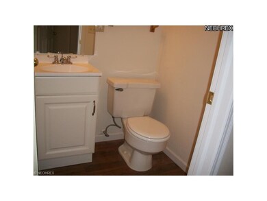 Half bath, 1st floor