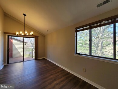 206 B Cypress Point Cir unit 206-B, Mount Laurel, NJ 08054 - photo 3