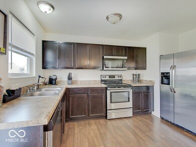 11614 Tahoe Way, Indianapolis, IN 46235 - photo 6