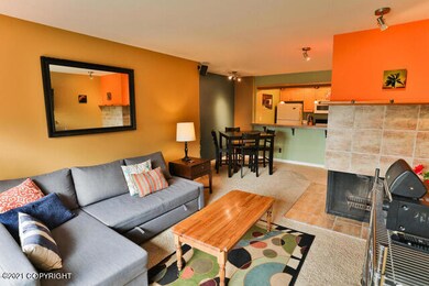 Living Room (3)