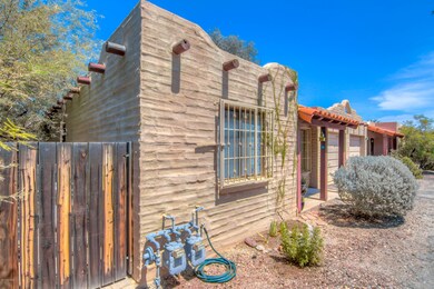 907 E Mesquite Dr unit 4, Tucson, AZ 85719 - photo 2