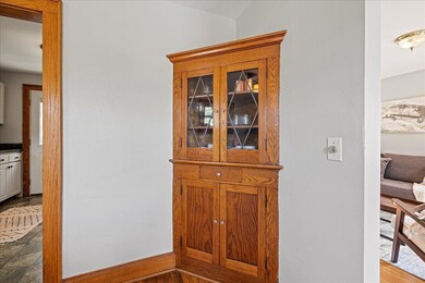 08-Built-in Cabinet_Living Room