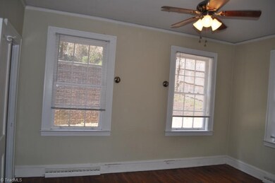 202 N Hawthorne Rd unit 2, Winston Salem, NC 27104 - photo 7