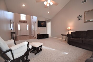 141 Farmview Dr, Mount Washington, KY 40047 - photo 4