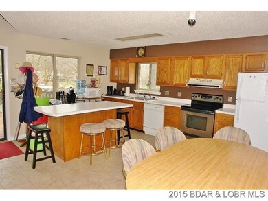 1016 Pleasant Valley Dr, Roach, MO 65787 - photo 4