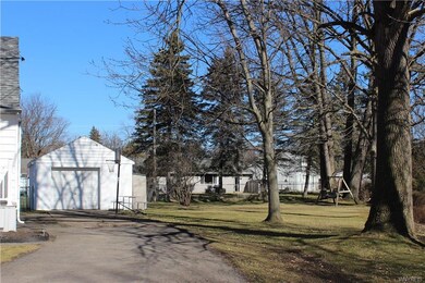 102 Klaum Ave, North Tonawanda, NY 14120 - photo 2