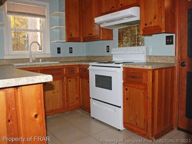 7621 Decatur Dr, Fayetteville, NC 28303 - photo 5