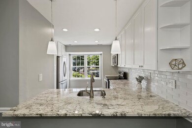 4150 Dawn Valley Ct unit 85G, Chantilly, VA 20151 - photo 5