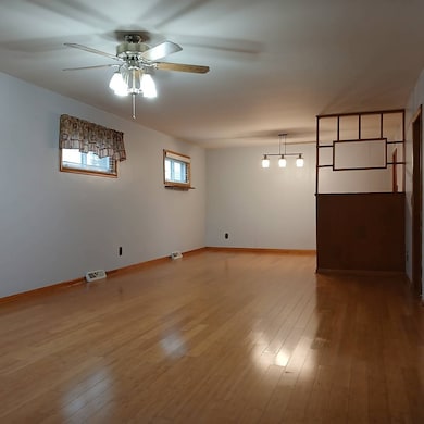 1146 N Main St, Bridgeport, IL 62417 - photo 6