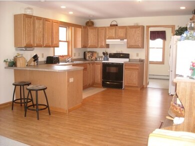 742 Saint Johnsbury Rd, Littleton, NH 03561 - photo 2