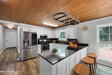 44 Bluegrass Kitchen