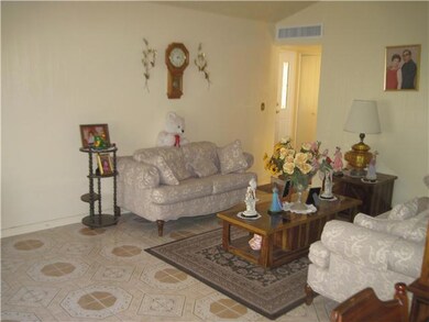 10529 Candlewood Ave, El Paso, TX 79925 - photo 7