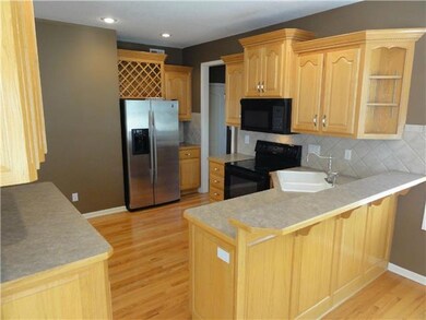 Kitchen (2)