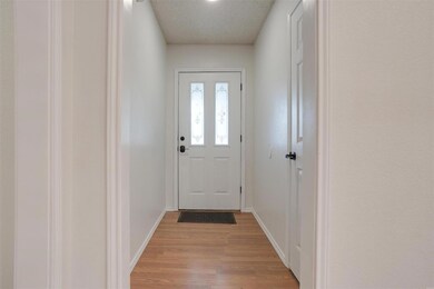 1102 Sandstone Dr, Cleburne, TX 76033 - photo 5