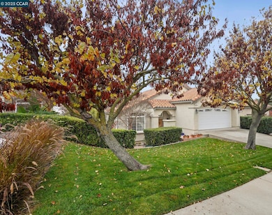 2063 Bluerock Ct, Concord, CA 94521 - photo 3