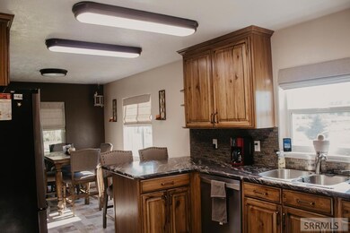 1051 W 35 S, Blackfoot, ID 83221 - photo 7