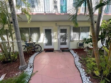 8040 Tatum Waterway Dr unit 7, Miami Beach, FL 33141 - photo 3