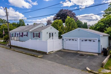 36 Arnold St, South Dartmouth, MA 02748 - photo 2