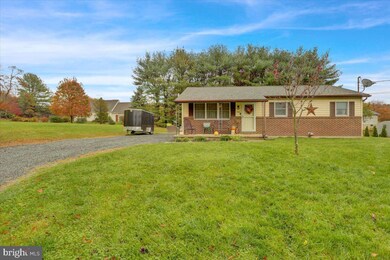 940 Albert Dr, Orwigsburg, PA 17961 - photo 3