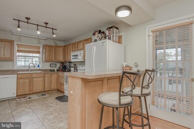 758 Spruce St, Hagerstown, MD 21740 - photo 7