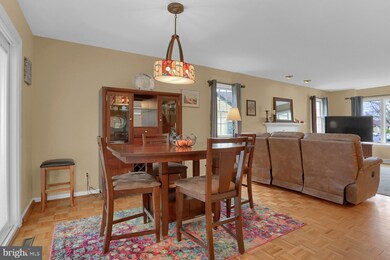 4 Pine Tree Ct, Reading, PA 19607 - photo 6