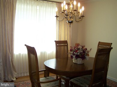 2504 Reedy Rd, Reading, PA 19609 - photo 7