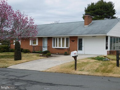 21915 Holiday Dr, Smithsburg, MD 21783 - photo 2