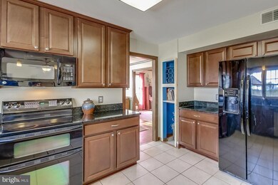 6747 Lake Dr, Warrenton, VA 20187 - photo 6