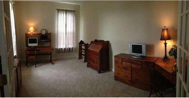 2012 Rose Dr, Pennsburg, PA 18073 - photo 4