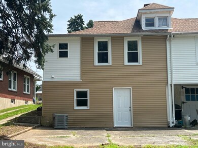 1045 Broadway Blvd, Reading, PA 19607 - photo 6