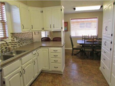 LOADS of cabinet space!