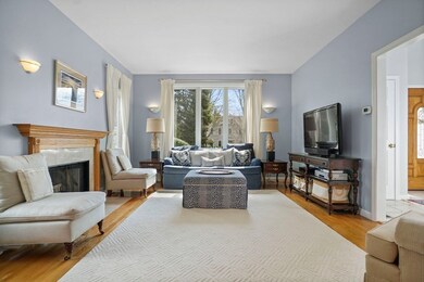 551 Saw Mill Brook Pkwy unit SF, Newton Center, MA 02459 - photo 2