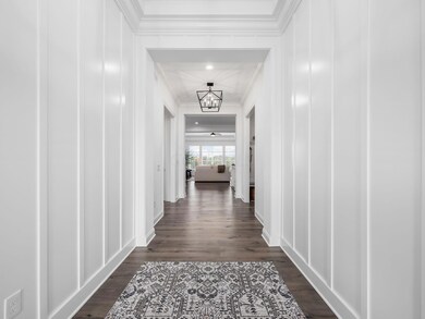 Wainscot