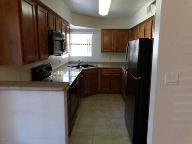 CORNER WINDOWS OVER SINK