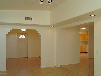2 front entry fm lr