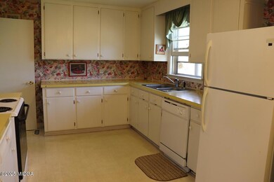 4-kitchen 3