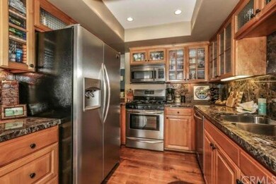 Beautiful updated kitchen with a gas stove and sta