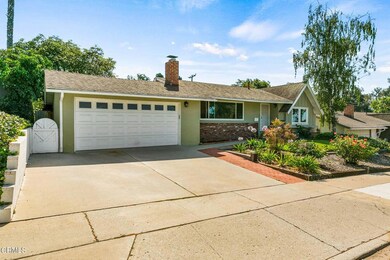 5-web-or-mls-UpmarketMedia_210Fairfax-3