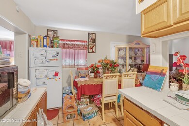 11_406Kentucky203_mls