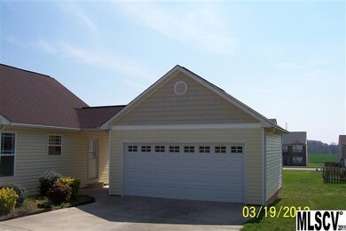 197 Tarrington Dr, Statesville, NC 28625 - photo 5