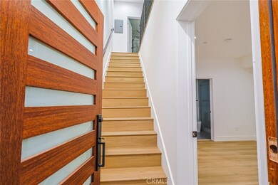 4836 W 17th St, Los Angeles, CA 90019 - photo 2