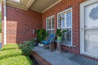 220 Johnstone Dr, Dickson, TN 37055 - photo 4