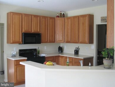 41875 Tomey Ct, Leonardtown, MD 20650 - photo 2