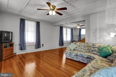 21 Marshall Ave, Reading, PA 19606 - photo 4