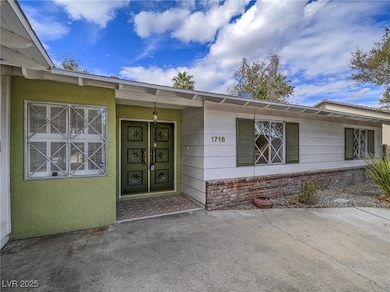 1716 Chapman Dr, Las Vegas, NV 89104 - photo 6