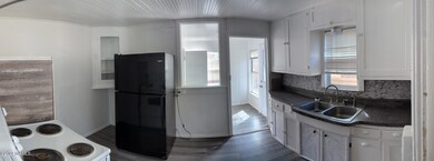 409 E Oak St, Winslow, AZ 86047 - photo 7