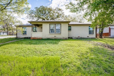 944 Walter St, Bedford, TX 76022 - photo 2